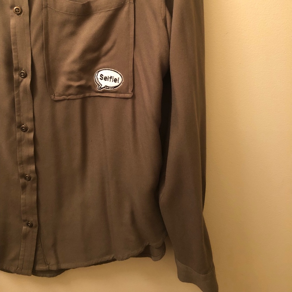 Army green button down 🎀